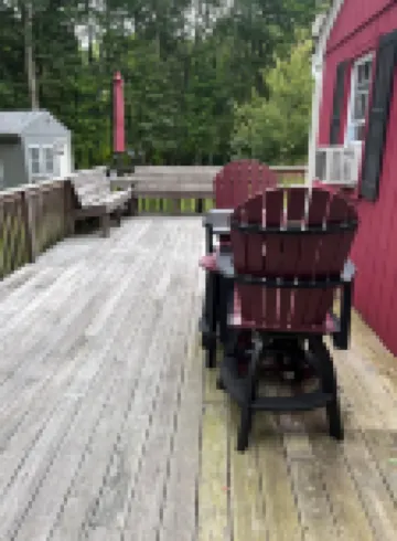 Small cozy cabin with grill & fire pit close to beaches, skiing, biking and URI.