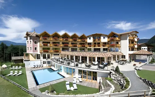 Hotel Chalet Tianes - Alpine Relax - 4-Star