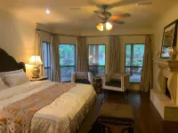 Gorgeous 5-bedroom country house in Cypress, Houston with Outdoor pool and SPA - Wifi