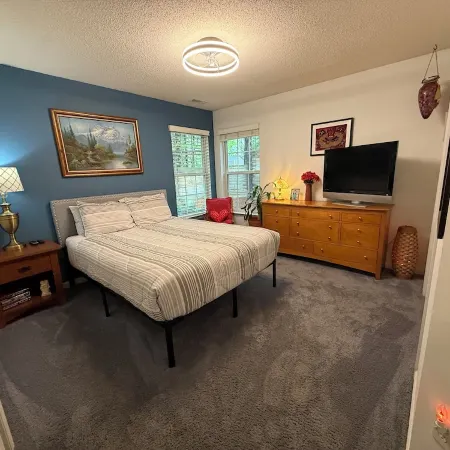 Pet friendly 1,150 sqft one story, 3 bedrooms, 2 full bath home