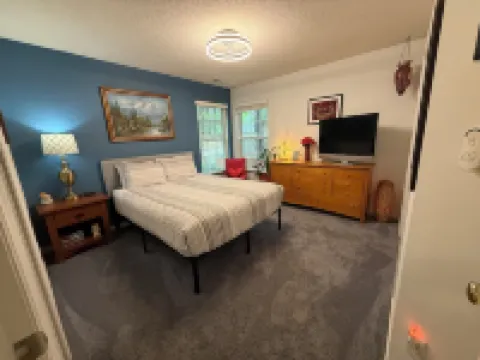 Pet friendly 1,150 sqft one story, 3 bedrooms, 2 full bath home