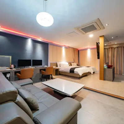 Hi Motel Paju Отели рядом с достопримечательностью «Аутлет-центр Paju Premium»