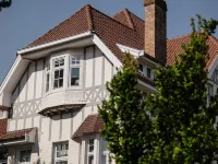 Bright Flat with Bunk Beds
