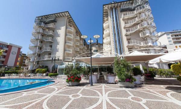 Palace Hotel