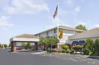 Super 8 by Wyndham Madison South Hotels in Madison