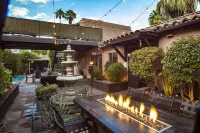 Hotel California Hotels near Moorten Botanical Garden