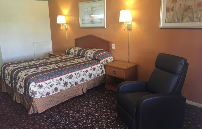 Finn's Motel