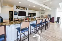 Shutters Hotel - bar