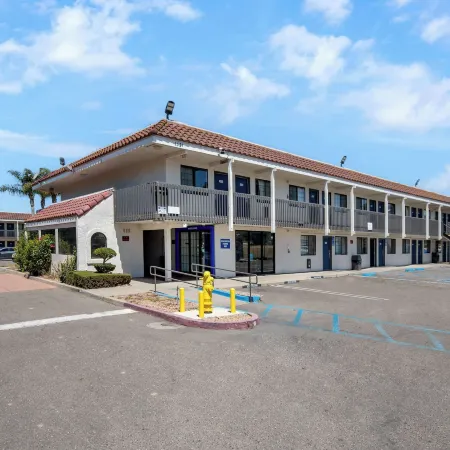 Motel 6 Lompoc, CA