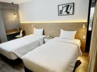 Habitat Hotel Hotels near Huaca Pucllana Site Museum