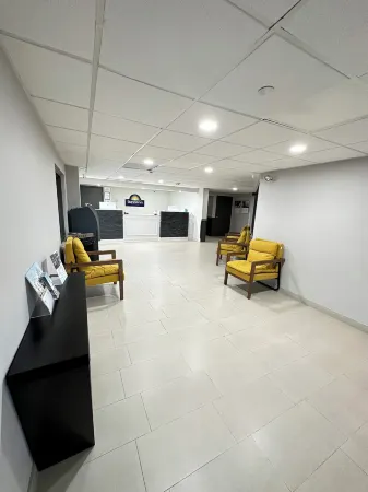 Days Inn by Wyndham Mandan Bismarck Area Отели в г. Мандан