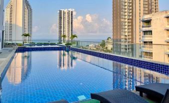 Laguna Bay 2 by Psr Asia