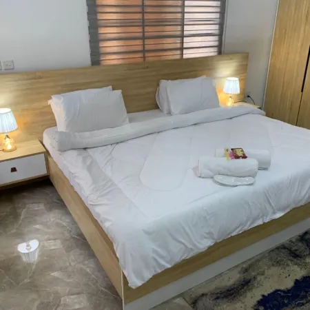 Luxecom Apartments Enjoy Comfort & Affordability!