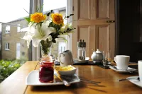 Sheriff Lodge - breakfast
