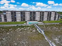 Convenience Direct Oceanfront Condo with Private Balcony
