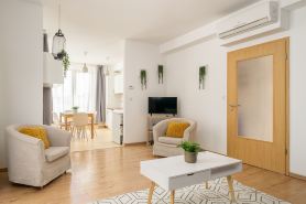 Central Passage Apartments by Vagabond Downtown