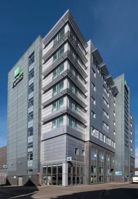 Holiday Inn Express Swindon City Centre Hotel in zona Meca