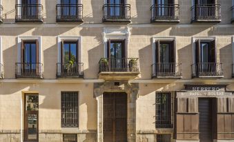 Palacio Tirso de Molina - the Arc Collection