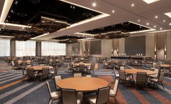 Hyatt Regency Salt Lake City - Housity