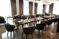 UNIQUE Airport Hotel - 3-نجوم