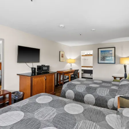 Basecamp Puyallup a Travelodge by Wyndham