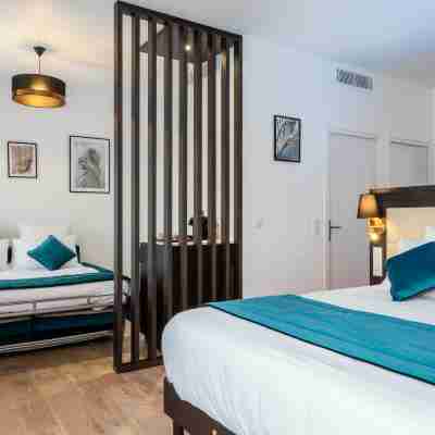 Cottages de France CDG Rooms