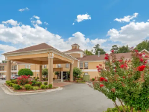 Quality Inn High Point - Archdale Hotels in Archdale