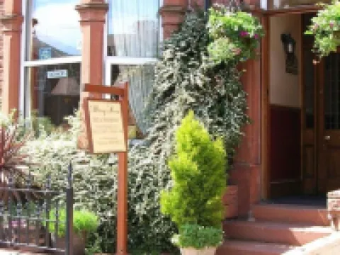 Albany House Hotels near Penrith Castle