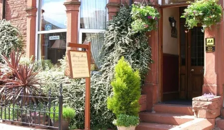 Albany House Отели в г. Пенрит