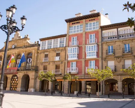 Hotel Plaza de La Paz Hotéis em Haro
