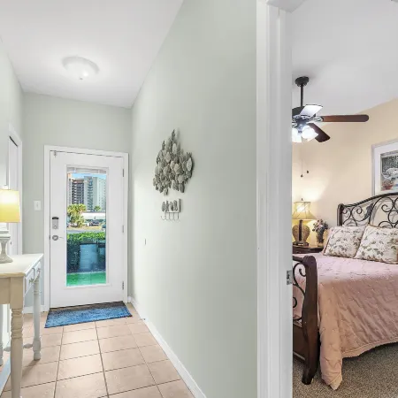 Romar Lakes 104B