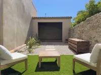 Les Suites du 13 Hotels in Aigues-Mortes