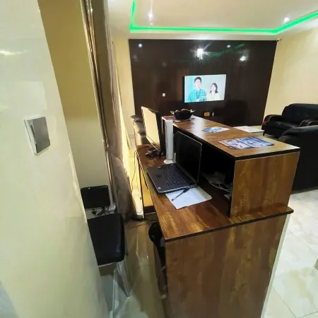 Ayinde Homes