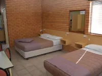 Grong Grong Motor Inn Hotels in Junee