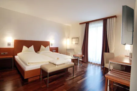 Landgasthof Erber Отели в г. Ибс-на-Дунае