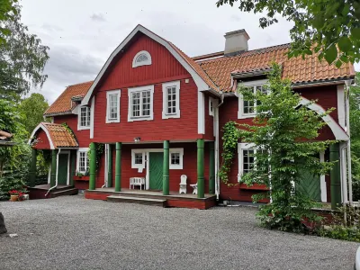 Villa Väsby B&B Hotels near Stora Fjäderholmen
