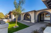 5BR Resort-style Oasis 2 Primary s Cabana Gameroom