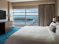 Buffalo Marriott at Lecom Harborcenter Hotel berhampiran Dataran Larkin