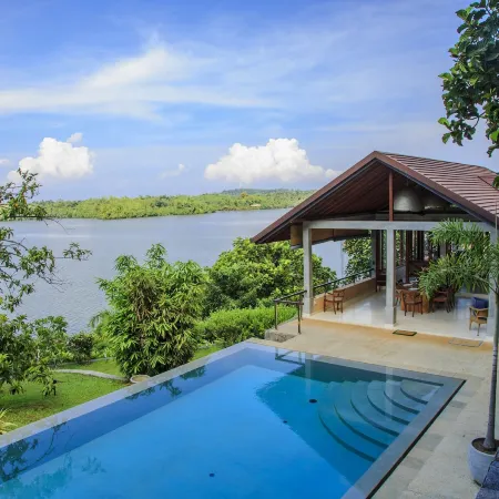 Sea Heart House on Koggala Lake