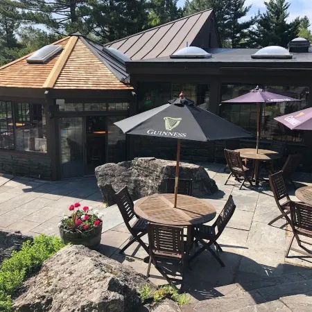 Summit Lodge