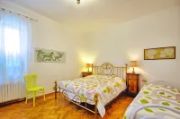 Villa Pratovecchio by PosarelliVillas