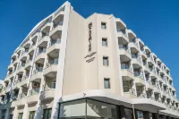 Premier Nergis Beach