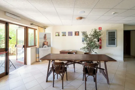 Hotel Medar with pool in Arborea Отели в г. Торре-дей-Корсари