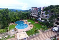 FK Resort & Spa - piscine