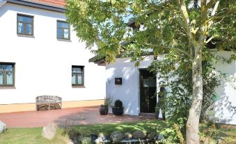 Studio in Dargun Mit Pool am Kummerower See