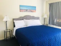 Thunderbird Motel
