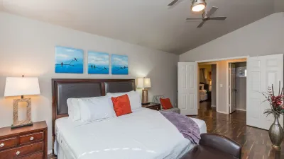 Backyard Playground! Golf Sport Court & Hot Tub! Hôtels à proximité de : The Legend at Arrowhead