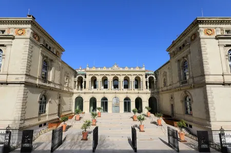 Auberge Sainte Marguerite Отели рядом с достопримечательностью «Университет Тулон»