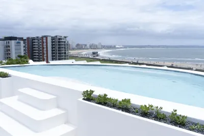 Point Waterfront Apartments Hotel in zona St. Emmanual Cathedral