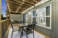 Midnight Oasis - Nestled Among Nature of the Ozarks!